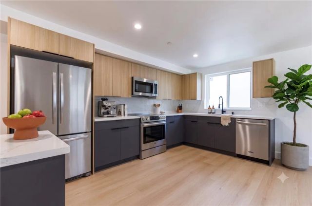 1332 Longwood Avenue 3, Los Angeles, CA 90019