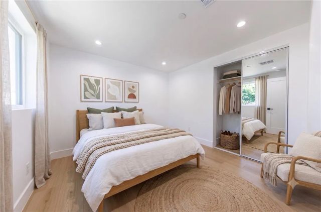 1332 Longwood Avenue 3, Los Angeles, CA 90019