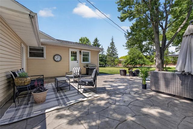 34 Faircrest Road, Henrietta, NY 14623