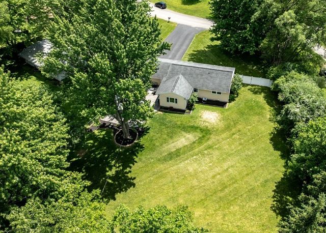 34 Faircrest Road, Henrietta, NY 14623