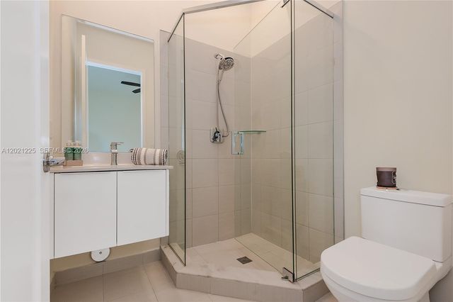 6681 NW 104th Avenue, Doral, FL 33178