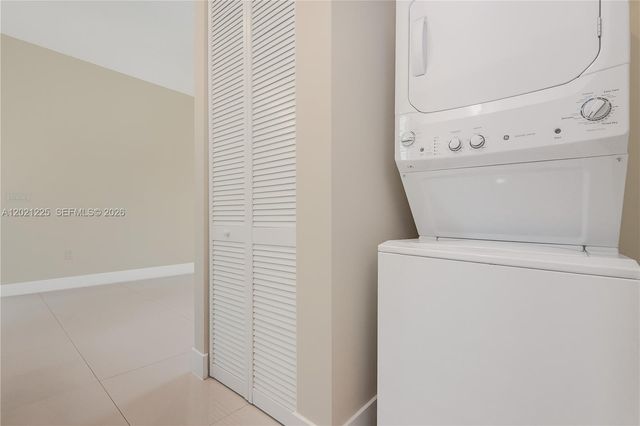 6681 NW 104th Avenue, Doral, FL 33178