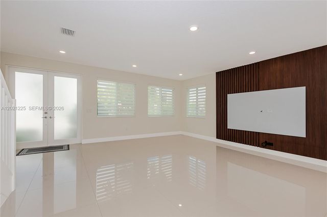 6681 NW 104th Avenue, Doral, FL 33178