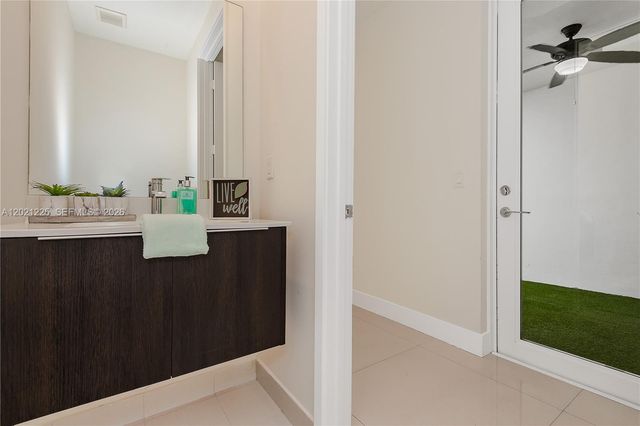 6681 NW 104th Avenue, Doral, FL 33178