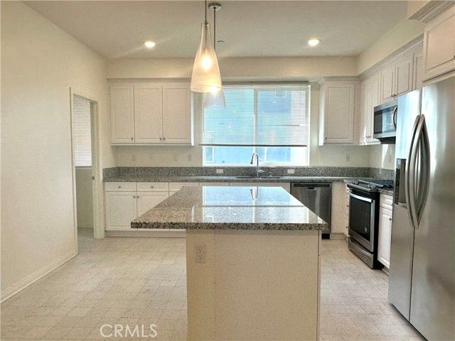 231 Steely, Irvine, CA 92614