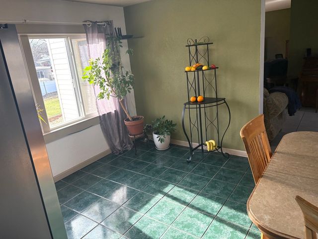 631 Bent Street, Elgin, IL 60120