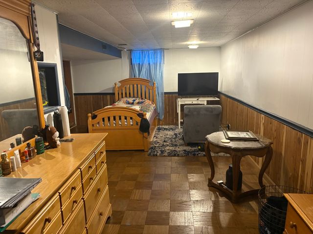 631 Bent Street, Elgin, IL 60120