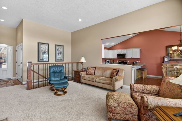 5706 Castlewood Drive 0, Bettendorf, IA 52722