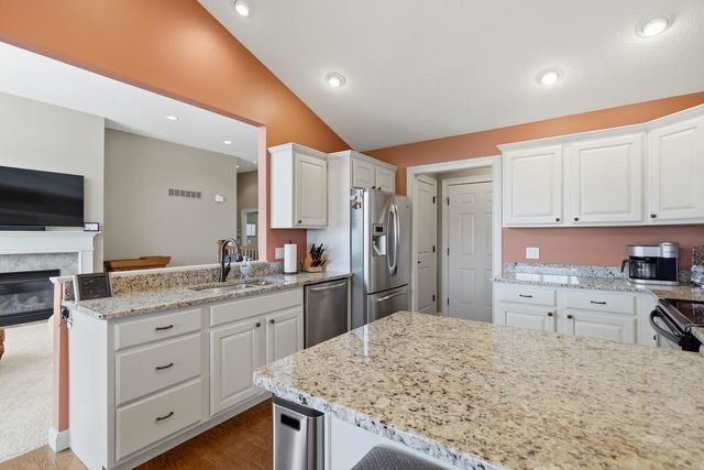 5706 Castlewood Drive 0, Bettendorf, IA 52722