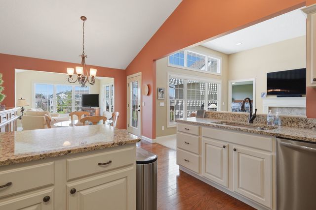 5706 Castlewood Drive 0, Bettendorf, IA 52722