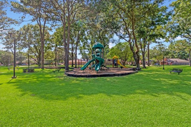 8323 Lake Crystal Drive, Houston, TX 77095