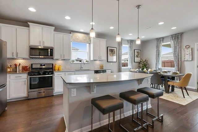 429 Staunton DR, Leander, TX 78641