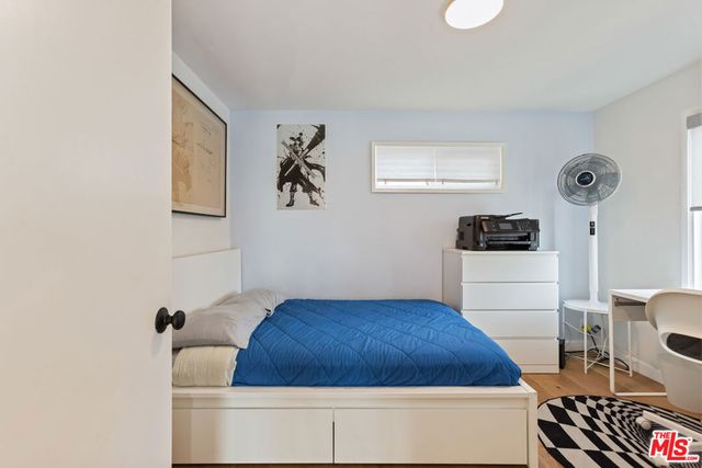 2922 Highland Avenue, Santa Monica, CA 90405