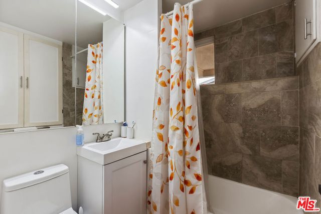 2922 Highland Avenue, Santa Monica, CA 90405