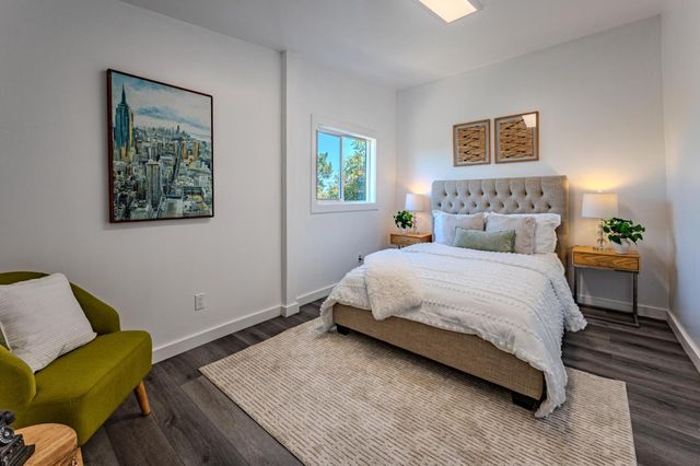 339 Kings Road, Brisbane, CA 94005