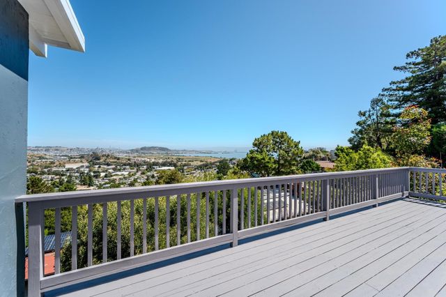 339 Kings Road, Brisbane, CA 94005