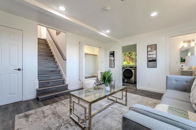 339 Kings Road, Brisbane, CA 94005