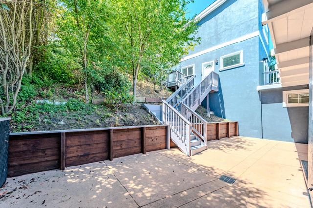 339 Kings Road, Brisbane, CA 94005