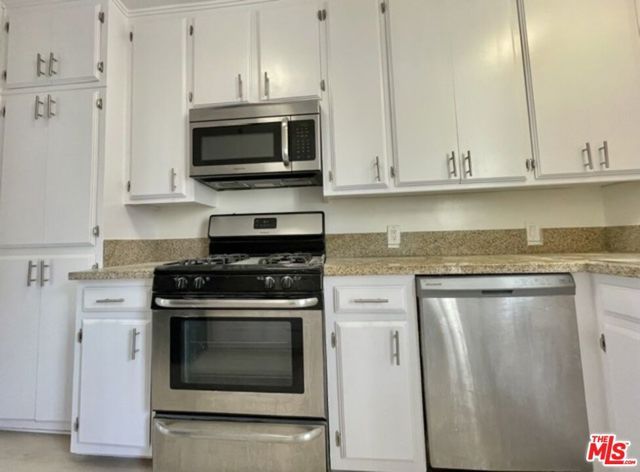 1600 N Martel Avenue B, Los Angeles, CA 90046