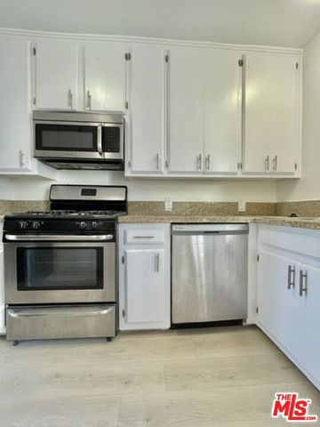 1600 N Martel Avenue B, Los Angeles, CA 90046
