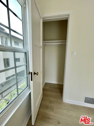 1600 N Martel Avenue B, Los Angeles, CA 90046