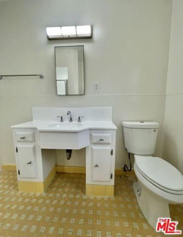 1600 N Martel Avenue B, Los Angeles, CA 90046