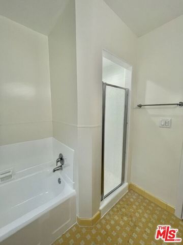1600 N Martel Avenue B, Los Angeles, CA 90046