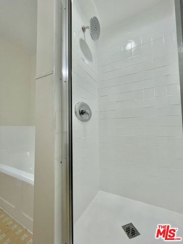 1600 N Martel Avenue B, Los Angeles, CA 90046