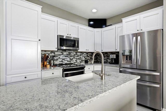 1050 STARKEY ROAD 2301, Largo, FL 33771