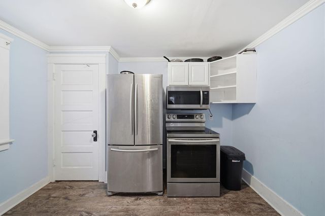 330 N West Avenue, Jackson City, MI 49201