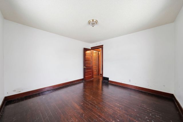 330 N West Avenue, Jackson City, MI 49201