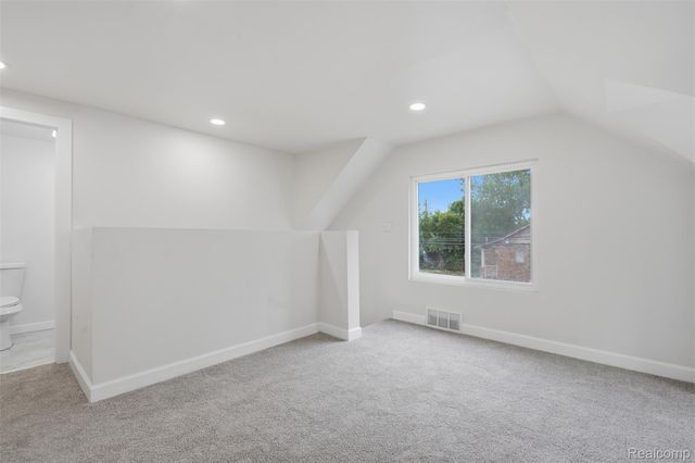 5200 Balfour Road, Detroit, MI 48224