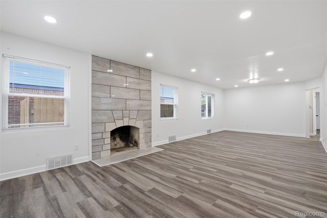 5200 Balfour Road, Detroit, MI 48224