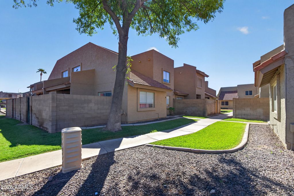 222 W BROWN Road 99, Mesa, AZ 85201 — photo 2