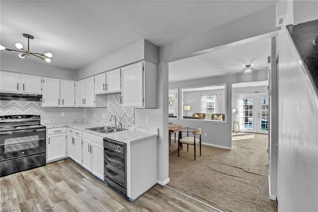 220 Whitewater DR, Newport News, VA 23608