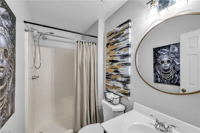 220 Whitewater DR, Newport News, VA 23608