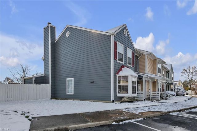 220 Whitewater DR, Newport News, VA 23608