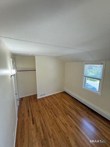 125 High Ridge Drive, Bridgeport, CT 06606