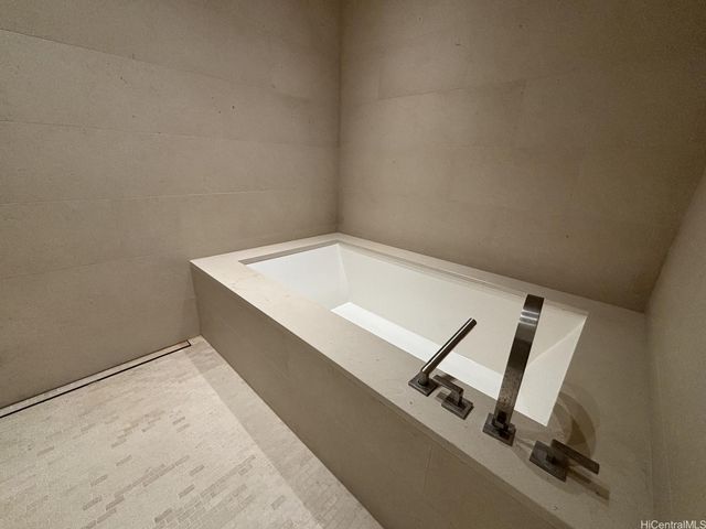 1388 Ala Moana Boulevard 8702, Honolulu, HI 96814