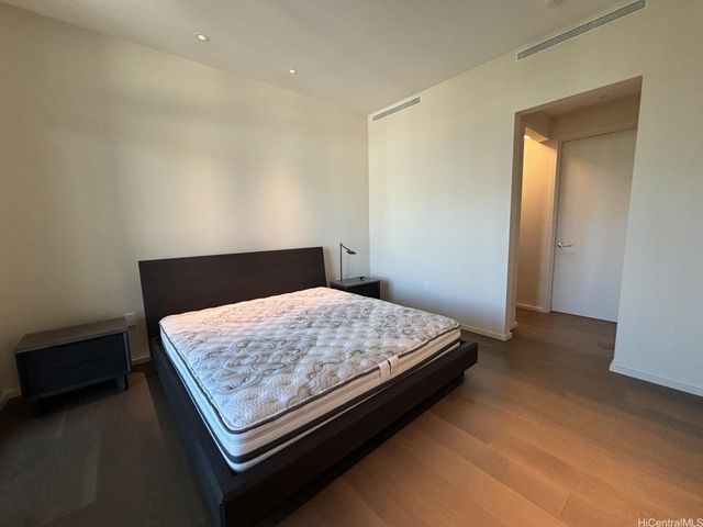 1388 Ala Moana Boulevard 8702, Honolulu, HI 96814