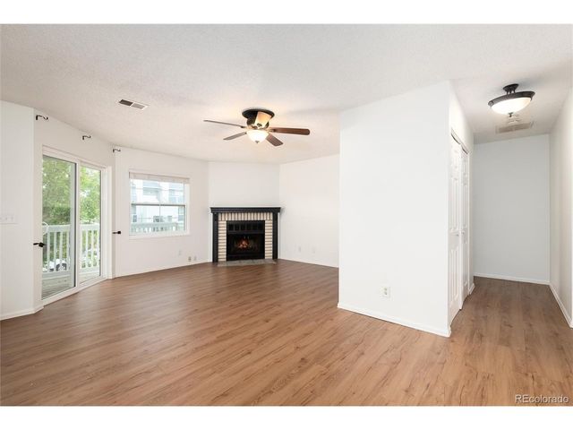 12513 E Pacific Cir D, Aurora, CO 80014