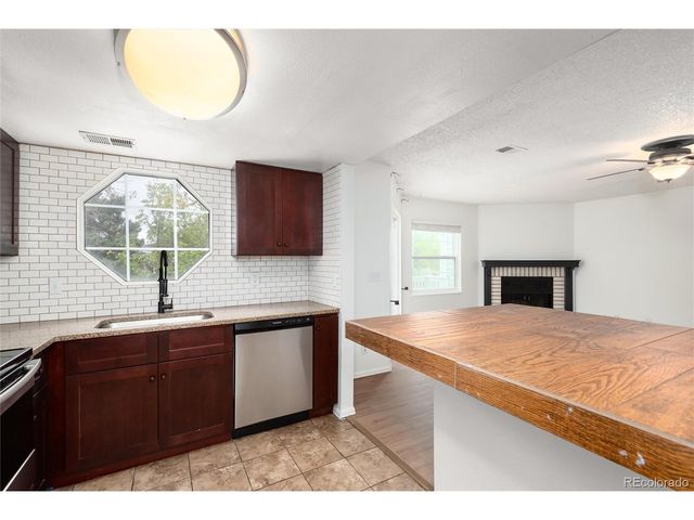 12513 E Pacific Cir D, Aurora, CO 80014
