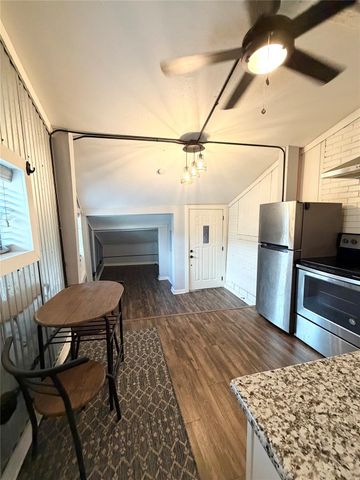 4630 Woodside St 3, Houston, TX 77023