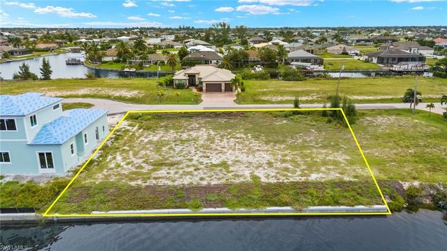 908 NW 39th AVE, Cape Coral, FL 33993