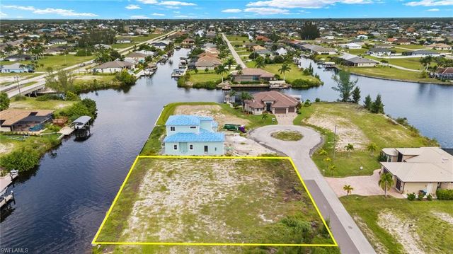 908 NW 39th AVE, Cape Coral, FL 33993