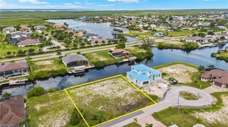 908 NW 39th AVE, Cape Coral, FL 33993