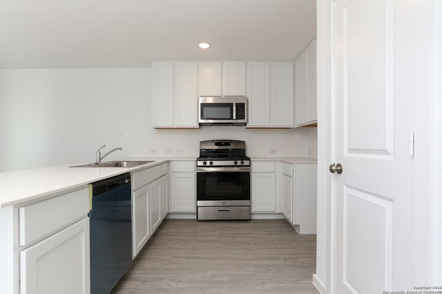 3710 Millbrook Way, San Antonio, TX 78245