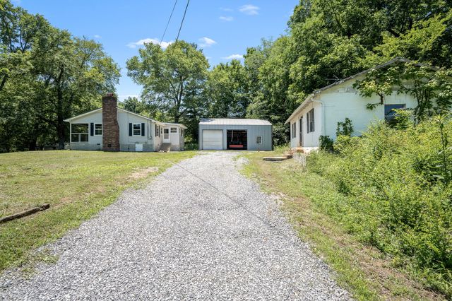 499 Mount Herman Rd, Shelbyville, TN 37160