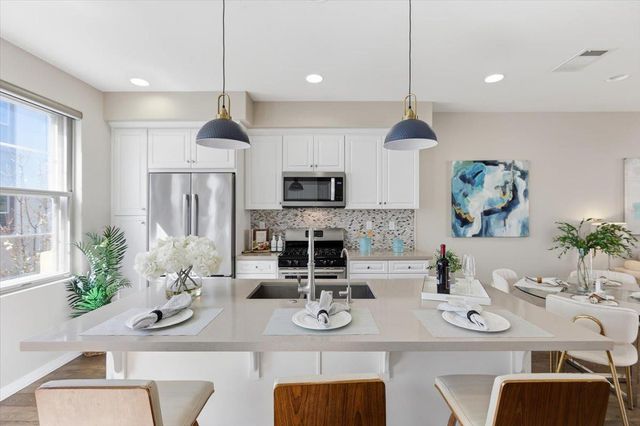 970 Arrowleaf Place, San Jose, CA 95131