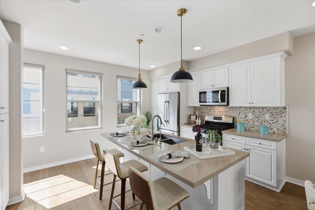 970 Arrowleaf Place, San Jose, CA 95131